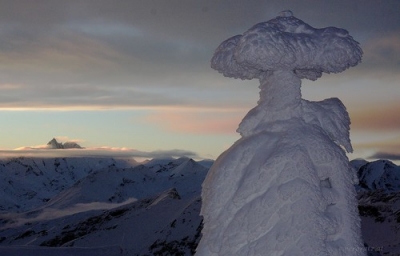 Rauhreif und Grossglockner • <a style="font-size:0.8em;" href="http://www.flickr.com/photos/68599318@N08/12463105933/" target="_blank">View on Flickr</a>
