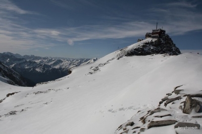 Spuren in Schnee und Eis • <a style="font-size:0.8em;" href="http://www.flickr.com/photos/68599318@N08/6234693908/" target="_blank">View on Flickr</a>